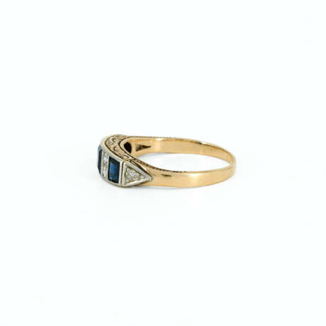 Sapphire-Diamond-Ring - photo 2