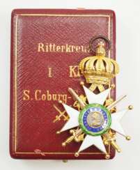 Sächsische Herzogtümer: Sachsen Ernestinischer Hausorden, 2. Modell (1864-1935), Ritterkreuz 1. Klasse, mit Schwertern, im Etui.