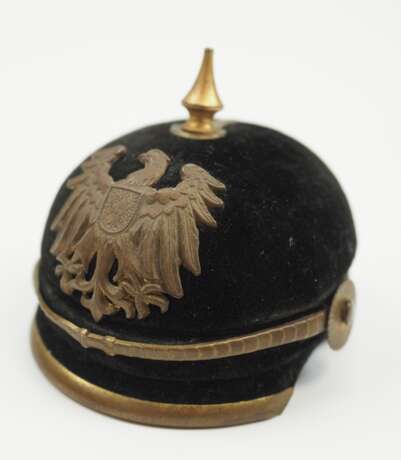 Deutsches Reich: Etui in Form einer Pickelhaube. - photo 1