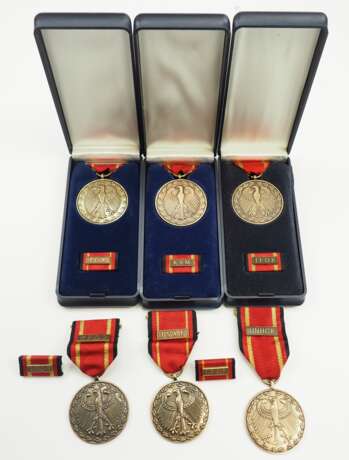 BRD: Einsatzmedaille der Bundeswehr - 6 Exemplare. - фото 1