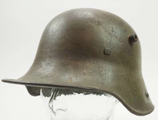 Deutsches Reich: Stahlhelm M16 eines Fahnenjunkers im Schleswig-Holsteinischen Infanterie-Regiment Nr. 163. - фото 1