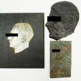 Adolf Hitler Plakette - 3 Exemplare. - фото 1