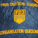 DDR: Ehrenbanner der SED / FDJ Fahne - Kreisorganisation Quedlinburg. - Foto 2