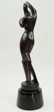 Archipenko, Alexander (1887-1964): Bronze Akt - sich die Haare kämmend. - Foto 2