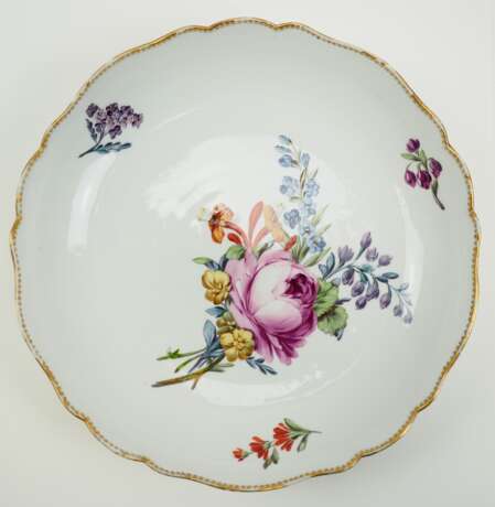 Meissen: Obstschale mit Blumendekor, um 1800 - 1. Wahl. - Foto 1