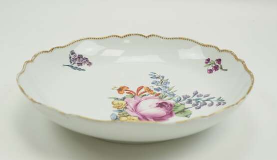 Meissen: Obstschale mit Blumendekor, um 1800 - 1. Wahl. - Foto 2