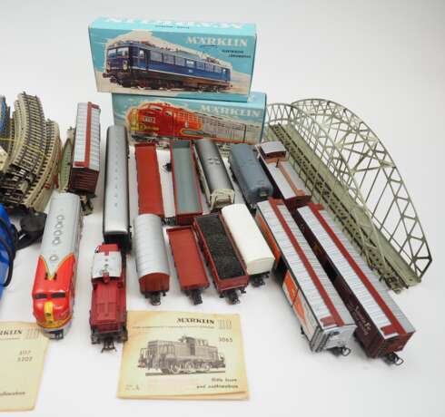 Märklin: Sammlung Eisenbahnen, u.a. SANTA-FEE Express. - photo 1