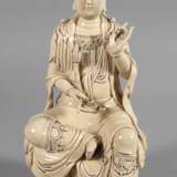 Blanc-de-Chine-Figur "Guanyin mit heiliger Lotosblume" - photo 1