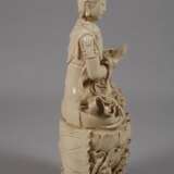 Blanc-de-Chine-Figur "Segnende Guanyin" - фото 4