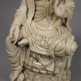 Blanc-de-Chine-Figur eines Bodhisattvas - фото 3