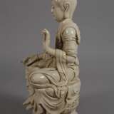 Blanc-de-Chine-Figur eines Bodhisattvas - фото 4