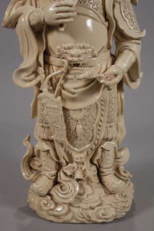 Sehr große Blanc-de-Chine-Figur eines Himmelsgenerals - photo 3