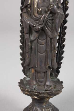 Stehende Guanyin - photo 3