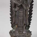 Stehende Guanyin - photo 3