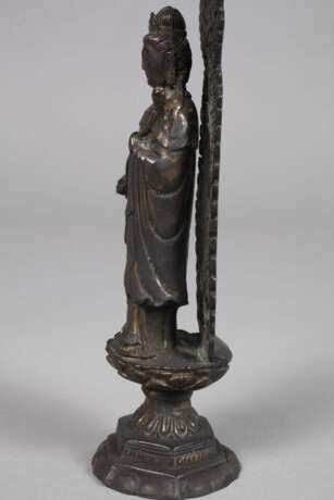 Stehende Guanyin - photo 4