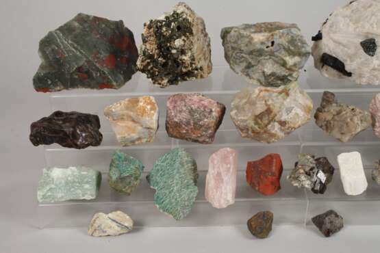 Mineraliensammlung und Diamantkristalle weltweit - photo 2