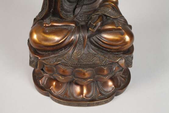 Bronze Guanyin - photo 3