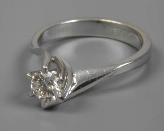 Damenring mit Brillant von 0,52 ct - Foto 1