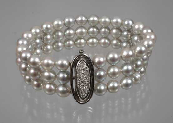 Dreireihiges Perlenarmband mit Diamanten - photo 1