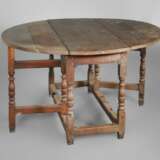 Gateleg Table - photo 1