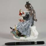 Meissen ”Mädchen mit Puppe und Blumenkorb” - photo 3