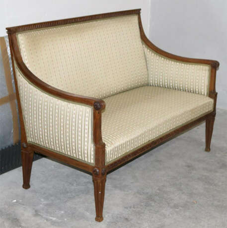 Sofa im Louis Seize. - photo 2