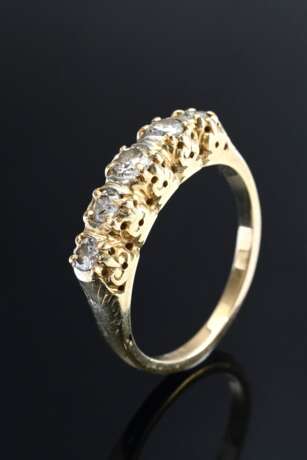 Schmaler Gelbgold 585 Vorsteckring mit 5 Altschliffdiamanten (zus. ca. 0.56ct/P1-2/W-TCR), 2,9g, Gr. 56 - photo 1