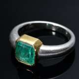 Handgefertigter Platin 950 Ring mit Smaragd (ca. 1.60ct) in Gelbgold 750 Fassung, 10,3g, Gr. 55, Tragespuren - Foto 2