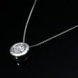 Weißgold Anhänger mit Brillant Solitär (ca. 1.40ct/SI2/W,1,6g) in Zargenfassung (Ø 9,7mm) an Weißgold 750 Venezianerkette (1,6g, L. 42,2cm) - Auktionspreise