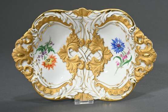 Meissen Prunkschale "Deutsche Blume" mit mattiertem Goldrelief, Modellnr.: B185, 1971, 20,3x31cm, min. best. - Foto 1