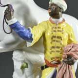 Meissen Figur "Mohr mit Schimmel", Entw.: Johann Joachim Kändler um 1750, Ausfr.: 1961, Porzellan polychrom bemalt und gold staffiert, Manufakturmarke, Modellnummer 1067, Malermarke 29, H. 45cm, Zügel defekt, V… - фото 8