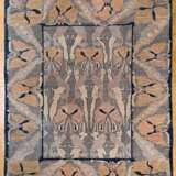 Teppich mit abstrahiertem Floraldekor "Orchideen" und abgesetztem Mittelfeld in Jugendstil Façon, grau-blau und beige, 271x228cm, Gebrauchsspuren - Foto 1