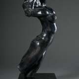 Rodin, Auguste (1840-1917) "Torso der Adele" 1882, wohl Kunstbronze patiniert, sign., Museums Replik, 223/499, Klebeschild "Edition Museums Galerie", Gießerstempel, H. 47cm (m. Sockel) - photo 2