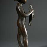 Schilcher, Hermann (1909-2003) "Junge mit Fisch" 1985, Bronze patiniert, Sockel monogr./dat., Gießerstempel "Guss Strehle", H. 30cm - Foto 2