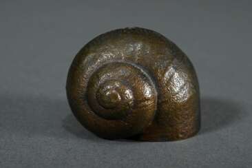 Wunderlich, Paul (1927-2010) &quot;Schneckenhaus&quot;, Bronze patiniert, u. monogr., 3,5x4,6x3,5cm, min. Altersspuren