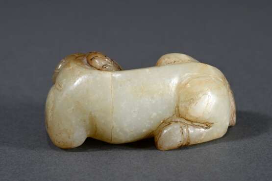 Jadefigur im Ming Stil "Liegender Widder", L. 6,3cm - photo 2