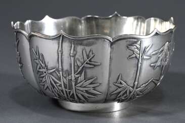 Sechspassige Kumme mit zarten floralen Reliefs &quot;Bambus&quot;, MZ: Wang Hing, Hong Kong, Silber, 319g, H. 8cm, Ø 15,5cm