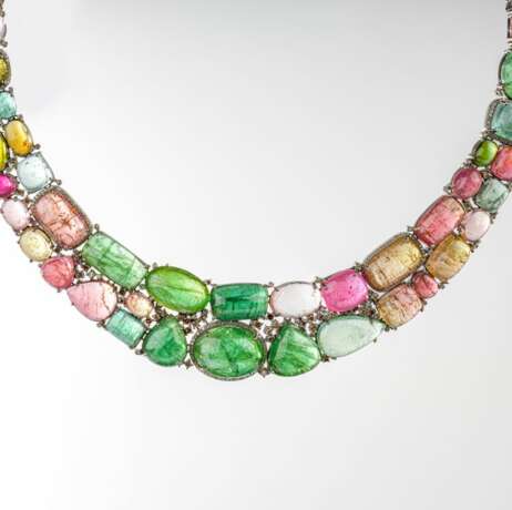 Tutti-Frutti Edelstein-Brillant Set mit Collier und Ohrringen. - photo 3