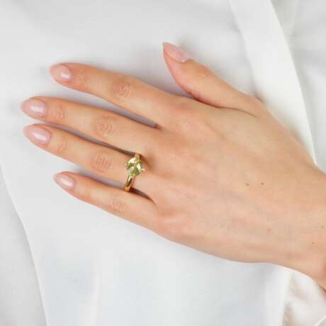 Juwelier Wempe. Moderner Citrin Ring mit Kleinstbrillanten by Kim. - photo 3