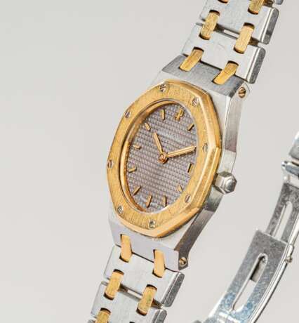 Audemars Piguet. Damen-Armbanduhr 'Royal Oak' Bicolor. - photo 2