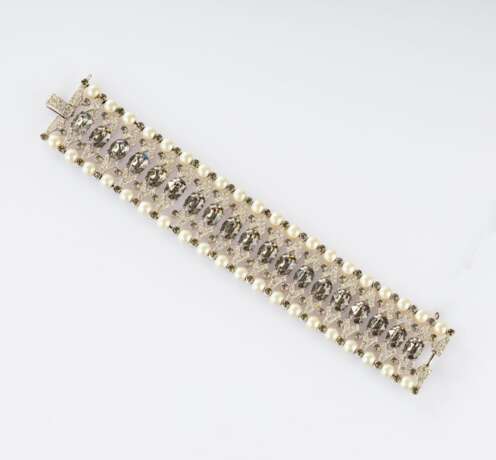 Trifari. Armband mit Faux-Pearls. - Foto 2