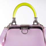 Christian Dior. Seidenhandtasche mit Plexiglas-Henkel. - Foto 4