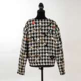 Chanel. Seltene Tweedjacke mit aufwendigen Applikationen. - photo 2