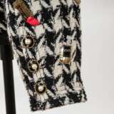 Chanel. Seltene Tweedjacke mit aufwendigen Applikationen. - Foto 5