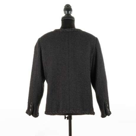 Chanel. Legendäre Tweedjacke 'La Petite Veste Noire'. - Foto 2