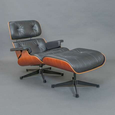 Charles & Ray Eames. Lounge Chair & Ottoman. - photo 1