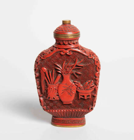 Schnitzlack Snuff Bottle - photo 1