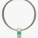 A necklace with emerald set in platinum - фото 2