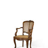 FAUTEUIL D`&#201;POQUE LOUIS XV - photo 2