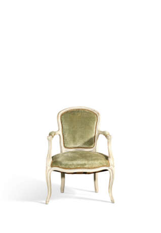 FAUTEUIL DE STYLE LOUIS XV - photo 1